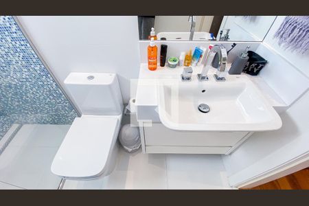 Casa à venda com 560m², 6 quartos e 25 vagasBanheiro da Suíte 2