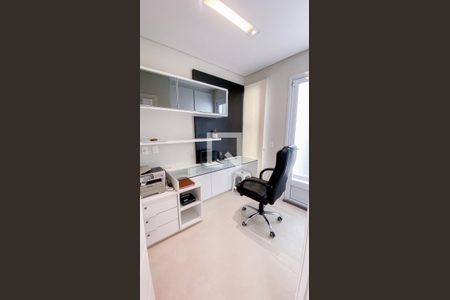 Casa à venda com 560m², 6 quartos e 25 vagasEscritório