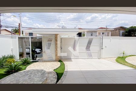 Casa à venda com 560m², 6 quartos e 25 vagasQuintal - Garagem