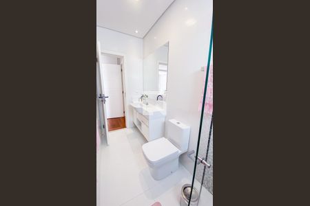 Casa à venda com 560m², 6 quartos e 25 vagasBanheiro da Suíte 4