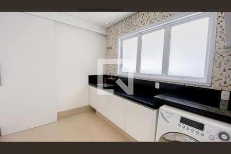 Casa à venda com 560m², 6 quartos e 25 vagasÁrea de Serviço