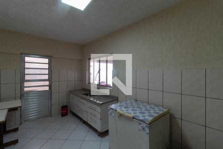 Casa à venda com 312m², 6 quartos e 6 vagasCozinha 2