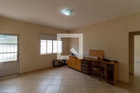 Casa à venda com 312m², 6 quartos e 6 vagasQuarto 4
