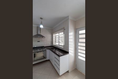 Casa à venda com 312m², 6 quartos e 6 vagasCozinha 1