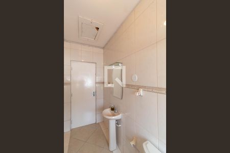 Casa à venda com 312m², 6 quartos e 6 vagasBanheiro 2