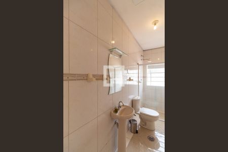 Casa à venda com 312m², 6 quartos e 6 vagasBanheiro 2