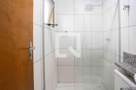 Banheiro de apartamento para alugar com 1 quarto, 28m² em Taboão, Diadema