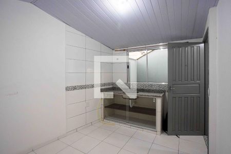 Cozinha de apartamento para alugar com 1 quarto, 28m² em Taboão, Diadema