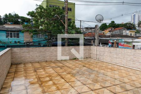 Casa à venda com 220m², 5 quartos e 4 vagas Casa à venda com 220m², 5 quartos e 4 vagasSacada