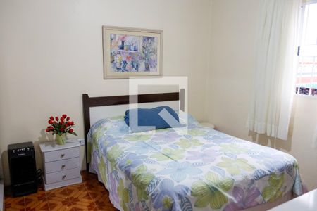 Casa à venda com 220m², 5 quartos e 4 vagas Casa à venda com 220m², 5 quartos e 4 vagasQuarto 5