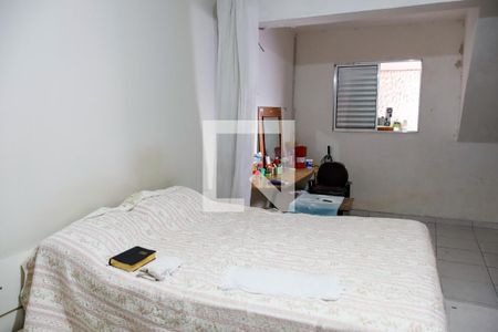 Casa à venda com 220m², 5 quartos e 4 vagas Casa à venda com 220m², 5 quartos e 4 vagasQuarto 3