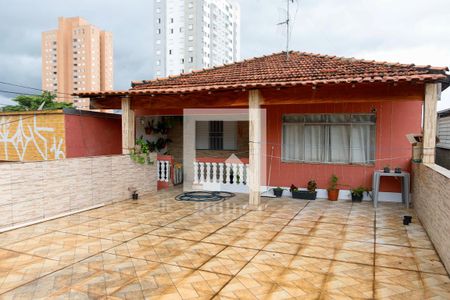 Casa à venda com 220m², 5 quartos e 4 vagas Casa à venda com 220m², 5 quartos e 4 vagasSacada