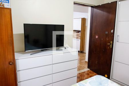 Casa à venda com 220m², 5 quartos e 4 vagas Casa à venda com 220m², 5 quartos e 4 vagasQuarto 5