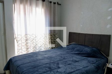 Casa à venda com 220m², 5 quartos e 4 vagas Casa à venda com 220m², 5 quartos e 4 vagasQuarto 2