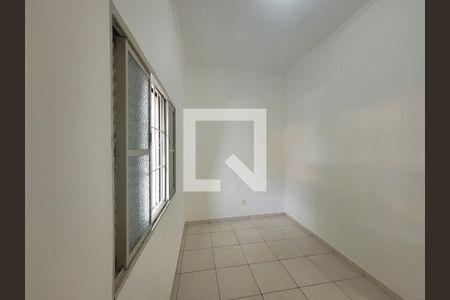 Quarto de casa para alugar com 1 quarto, 50m² em Vila Industrial, Campinas