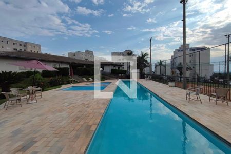Apartamento para alugar com 49m², 2 quartos e 1 vaga Apartamento para alugar com 49m², 2 quartos e 1 vagaÁrea comum - Piscina