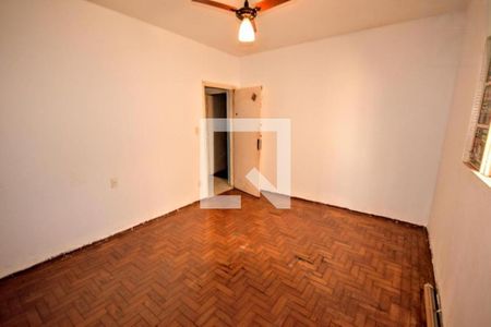 Casa à venda com 209m², 4 quartos e 3 vagas