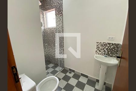 Banheiro de casa para alugar com 1 quarto, 40m² em Jardim Oriental, São Paulo