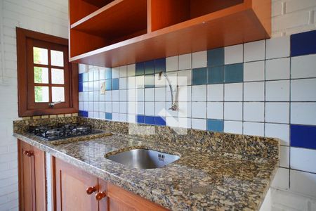 Cozinha de casa de condomínio para alugar com 2 quartos, 80m² em Barra da Lagoa, Florianópolis