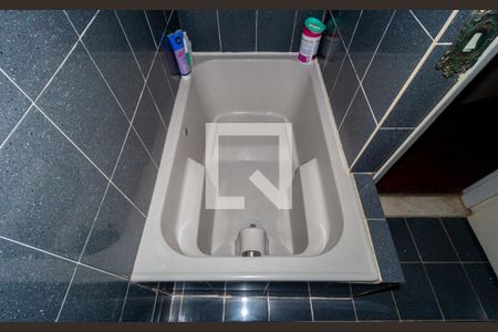 Apartamento à venda com 70m², 2 quartos e 1 vagaDetalhe - Banheiro