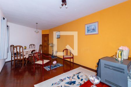 Apartamento à venda com 70m², 2 quartos e 1 vagaSala