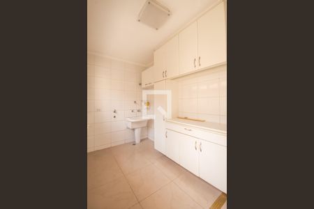 Casa à venda com 232m², 4 quartos e 4 vagasÁrea de Serviço