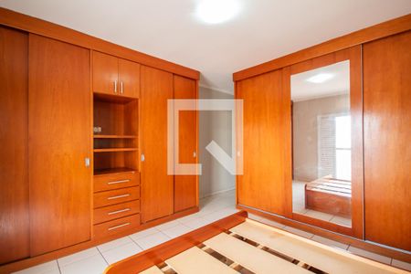 Casa à venda com 232m², 4 quartos e 4 vagasSuíte 1