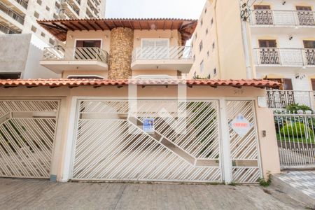 Casa à venda com 232m², 4 quartos e 4 vagasFachada