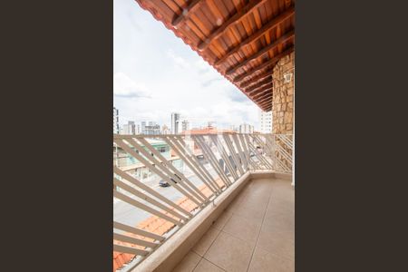 Casa à venda com 232m², 4 quartos e 4 vagasSacada da Suíte 1