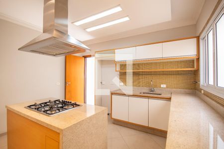 Casa à venda com 232m², 4 quartos e 4 vagasCopa e Cozinha
