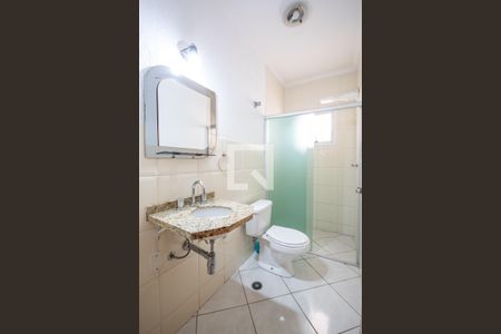 Casa à venda com 232m², 4 quartos e 4 vagasBanheiro do Corredor