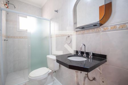 Casa à venda com 232m², 4 quartos e 4 vagasBanheiro da Suíte 2