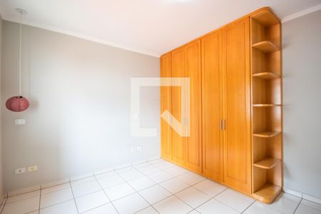 Casa à venda com 232m², 4 quartos e 4 vagasSuíte 2