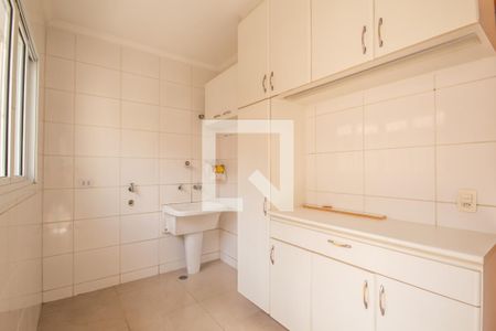 Casa à venda com 232m², 4 quartos e 4 vagasÁrea de Serviço