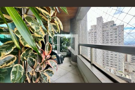 varanda de apartamento à venda com 4 quartos, 240m² em Belvedere, Belo Horizonte