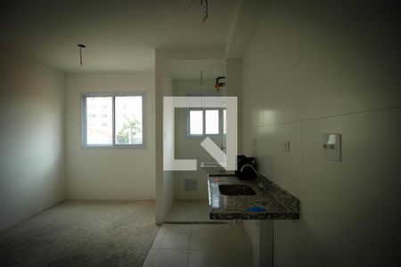 Cozinha e Área de Serviço de kitnet/studio à venda com 1 quarto, 30m² em Vila Mazzei, São Paulo