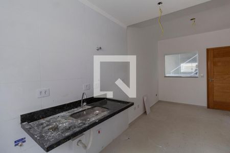 Sala e Cozinha Integrada  de apartamento para alugar com 2 quartos, 37m² em Cidade Líder, São Paulo