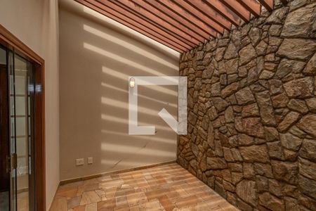 Area de Luz  de casa para alugar com 4 quartos, 190m² em Fazenda Santa Cândida, Campinas