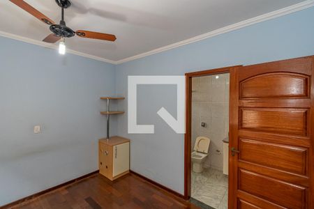Casa à venda com 190m², 4 quartos e 3 vagasSuite 