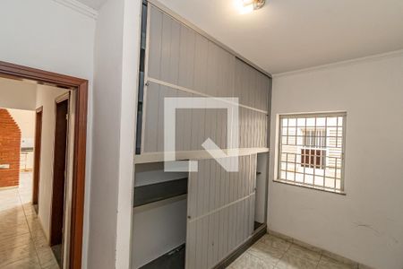 Casa à venda com 190m², 4 quartos e 3 vagasEdicula Fundos 