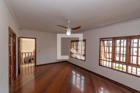 Sala de Estar  de casa à venda com 4 quartos, 190m² em Fazenda Santa Cândida, Campinas