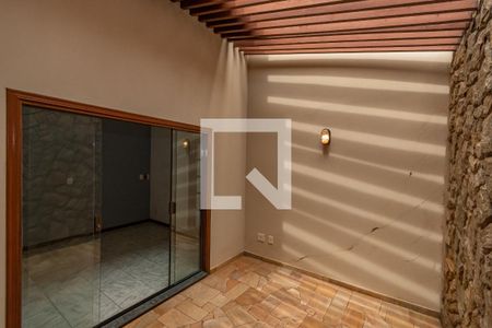 Area de Luz  de casa à venda com 4 quartos, 190m² em Fazenda Santa Cândida, Campinas