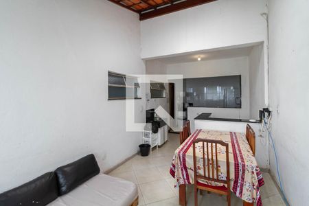 Casa à venda com 207m², 7 quartos e 4 vagasCopa