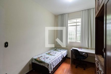 Casa à venda com 207m², 7 quartos e 4 vagasQuarto 3