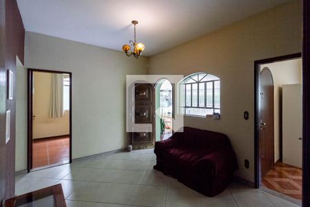 Sala 1 de casa para alugar com 7 quartos, 207m² em Ouro Preto, Belo Horizonte