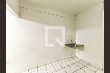 Sala/Cozinha de kitnet/studio para alugar com 1 quarto, 20m² em Taguatinga Norte, Brasília