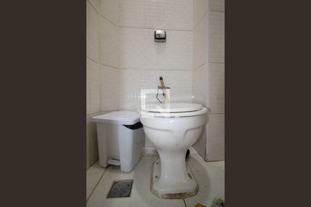 Apartamento à venda com 115m², 3 quartos e sem vagaBanheiro da Área de serviço - vaso