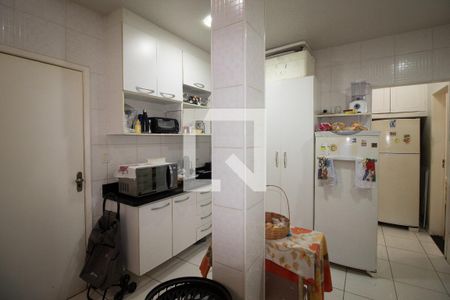 Apartamento à venda com 115m², 3 quartos e sem vagaCozinha