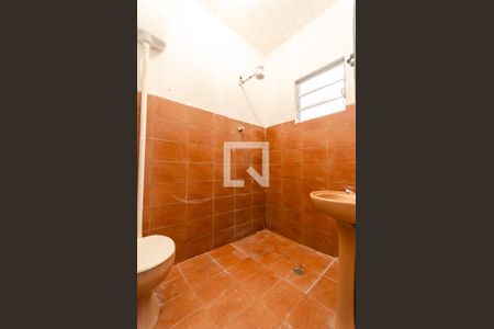 Banheiro de casa para alugar com 1 quarto, 30m² em Vila Iorio, São Paulo