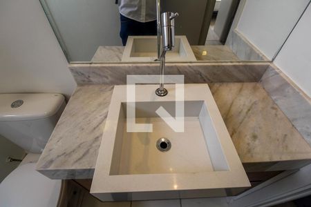 Apartamento à venda com 45m², 2 quartos e sem vaga Apartamento à venda com 45m², 2 quartos e sem vagaBanheiro